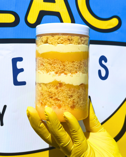 Lemon cake jar
